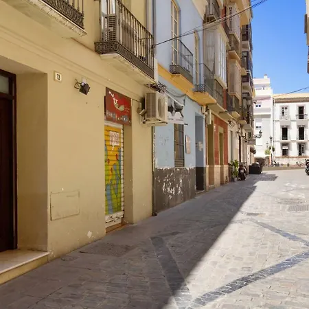 Del Parque Flats Letran